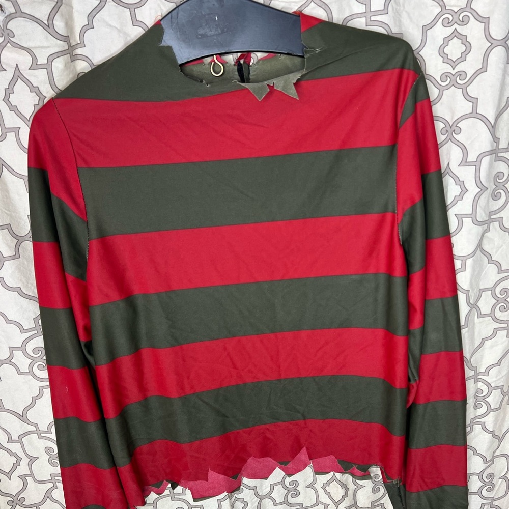 A Nightmare On Elm Street Rubies Custome Shirt Freddy Krueger Scary Movie teen